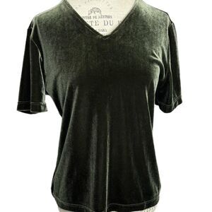 Vintage Kathie Lee Collection Women's Velvety Green Tee Large